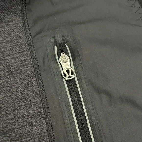 Lululemon Athletica Black Lightweight Jacket w/ thumbholes & cute ribbon detail - Picture 7 of 7